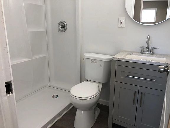 5th image of 8920 Iroquois Dr