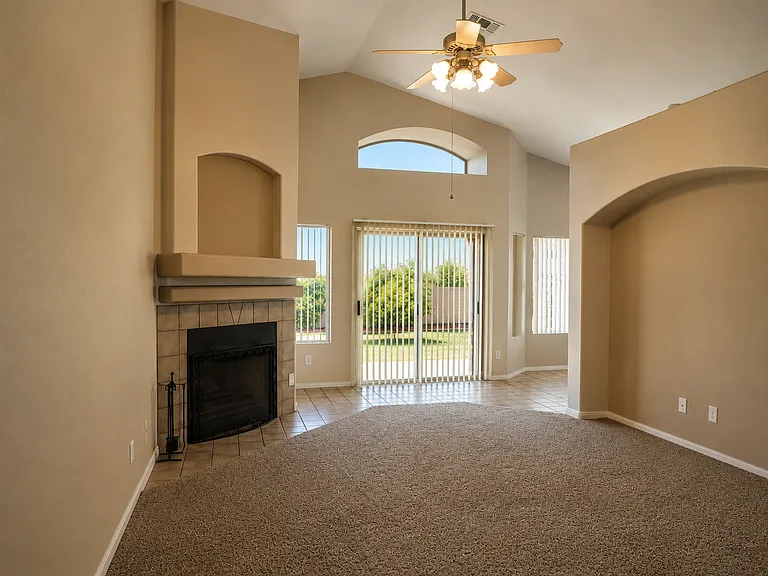 150 W Freddie Canyon Way — Photo 4