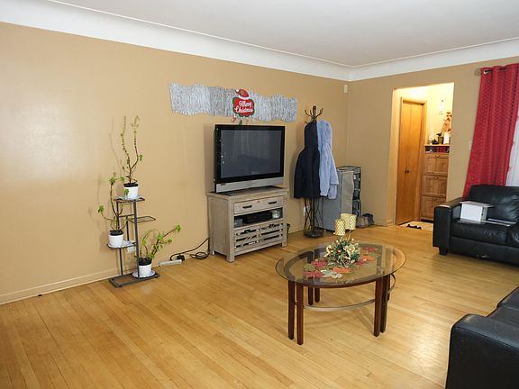 4th image of 28023 Los Olas Dr
