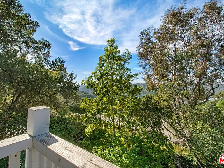 9669 Oak Pass Rd — Photo 35