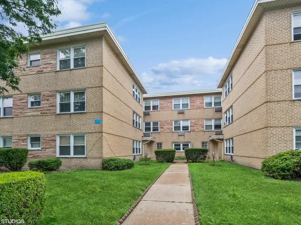 4629 Main St APT 3A, Skokie, IL 60076