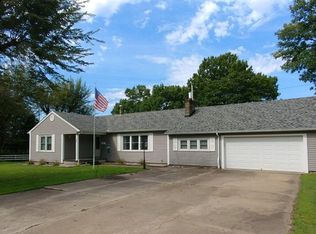 208 Westhaven Rd, El Dorado Springs, MO 64744
