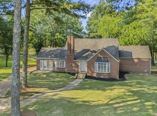 521 Gwen Rd, Senatobia, MS 38668
