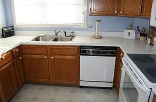 560 White Cliff Kitchen