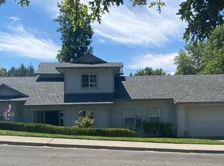 12610 Town View Dr, Auburn, CA