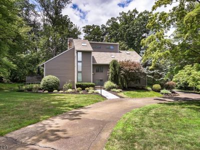 2 Waldron Dr, Martinsville, NJ, 08836