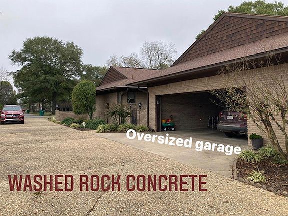 3rd image of 301 W Champion Ave