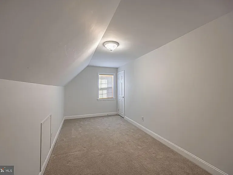 1243 Linden Ave #2 — Photo 6