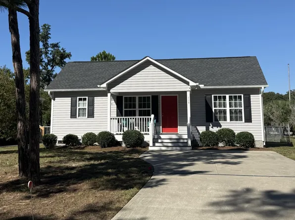 115 NW 17th Street, Oak Island, NC 28465
