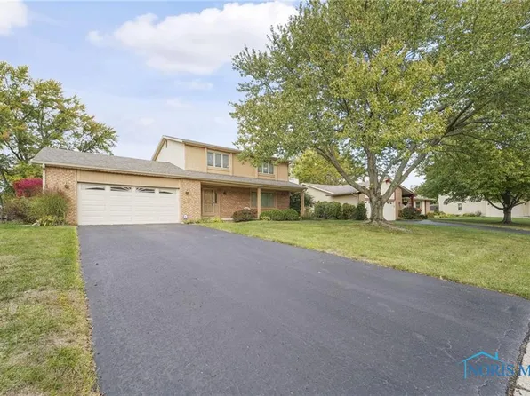 2277 Garden Creek Dr, Maumee, OH 43537