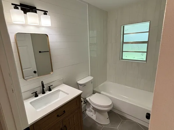 38347 A Ave #38351, Zephyrhills, FL 33542