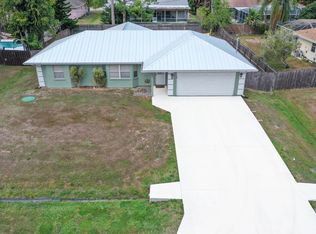 407 SW Molloy St, Port Saint Lucie, FL 34984