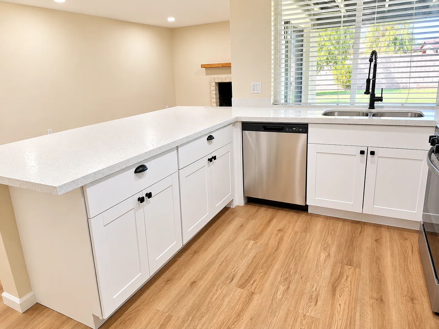 3 bed, 1575 sqft, $2,850 — Photo 4