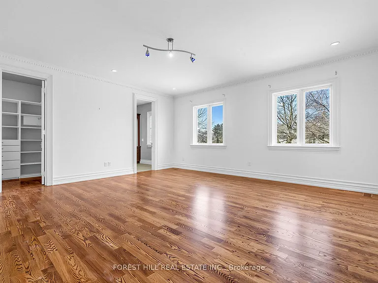 8 Colvestone Rd — Photo 29