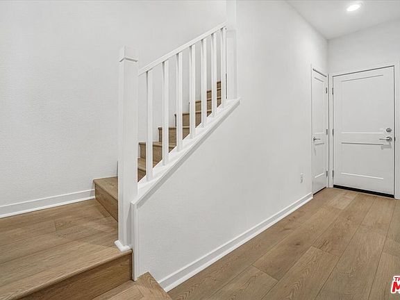 5th image of 235 Babson Ct
