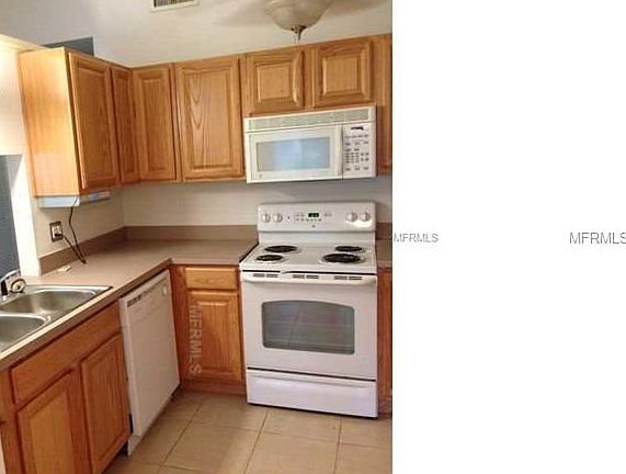 4th image of 10323 Parkcrest Dr