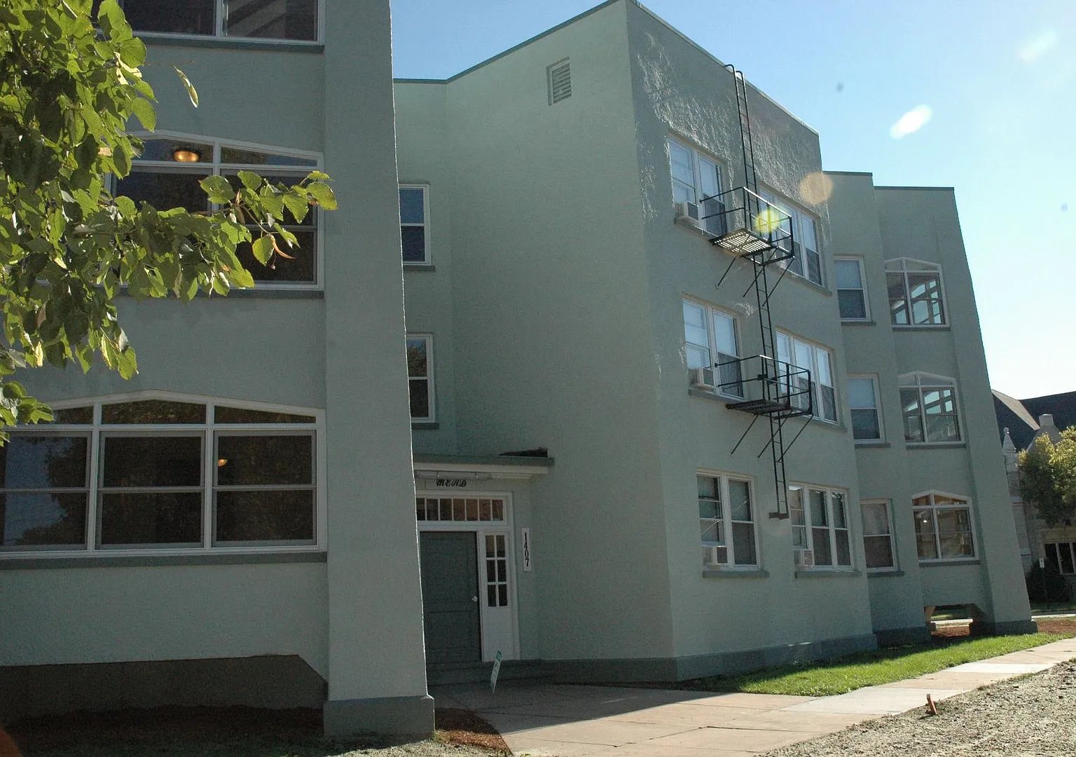 Mead Flats — Photo 1