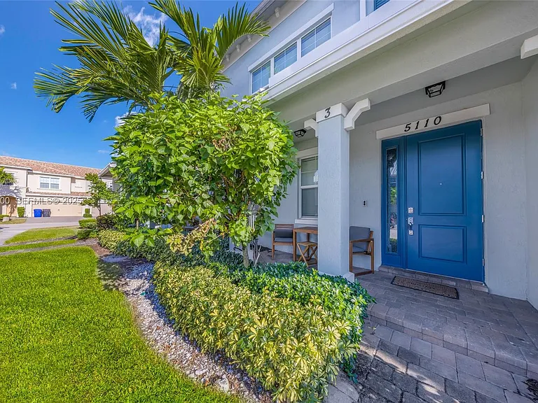 5110 Eucalyptus Dr #3 — Photo 2