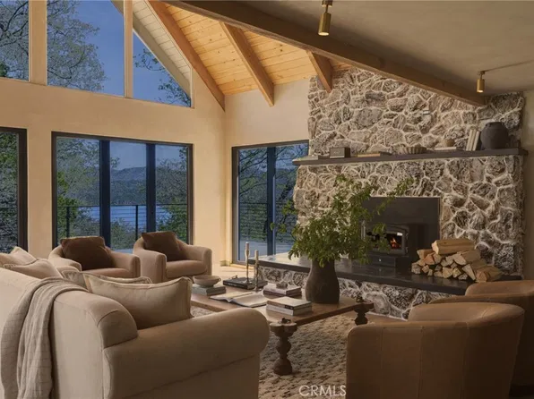 27463 Alpen Dr, Lake Arrowhead, CA 92352