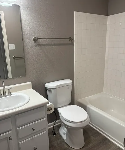 954 Rosemary Cir — Photo 7