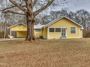 2190 County Line Rd, Crystal Springs, MS 39059