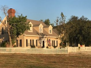 35360 Penman Rd, Saugus, CA 91390