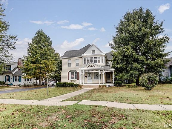 4th image of 205 Barr Ave