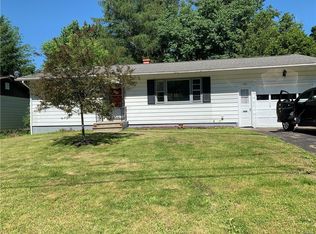 725 Locust Dr, Utica, NY 13502