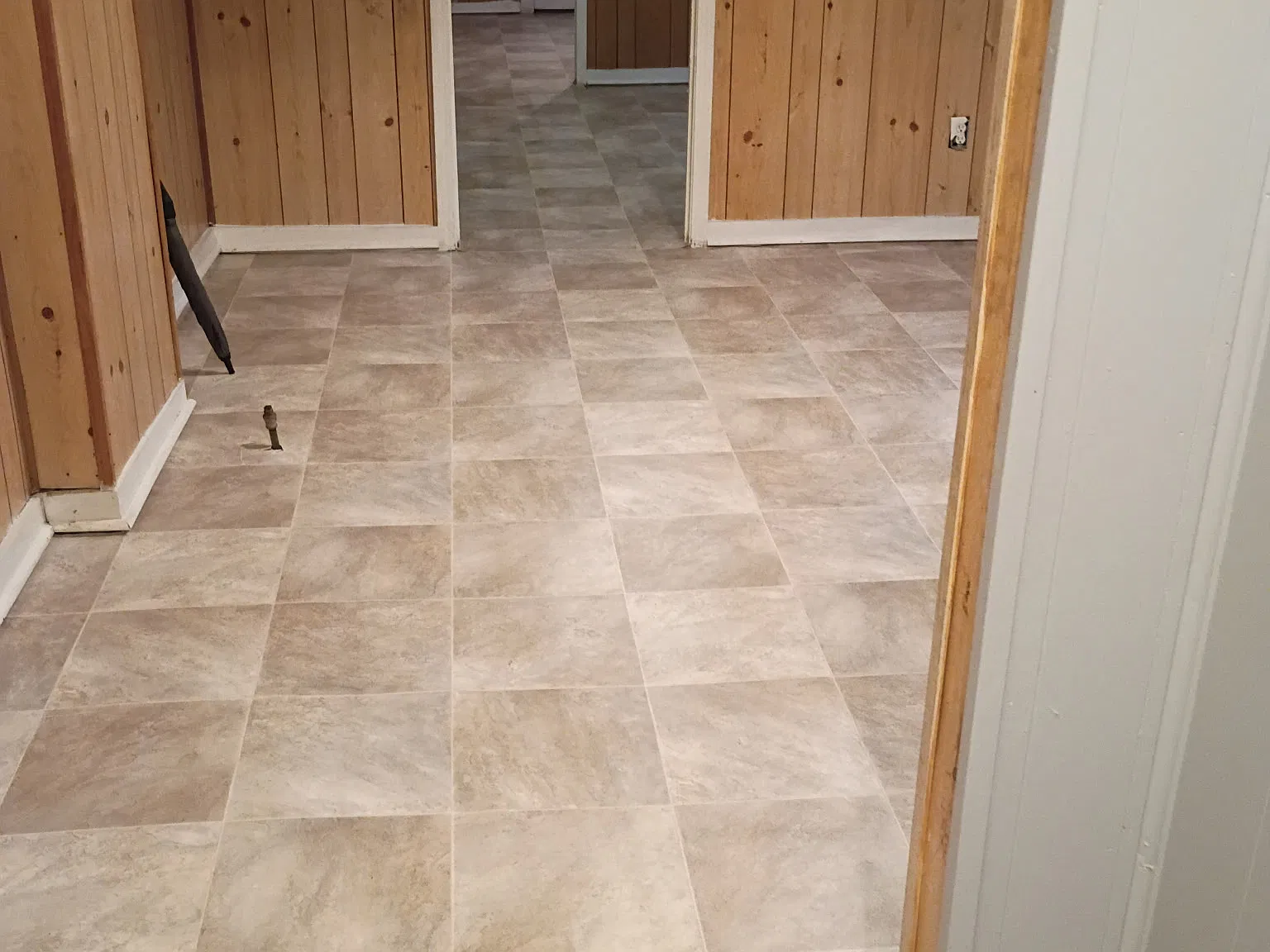 3 bed, 1000 sqft, $895 — Photo 4