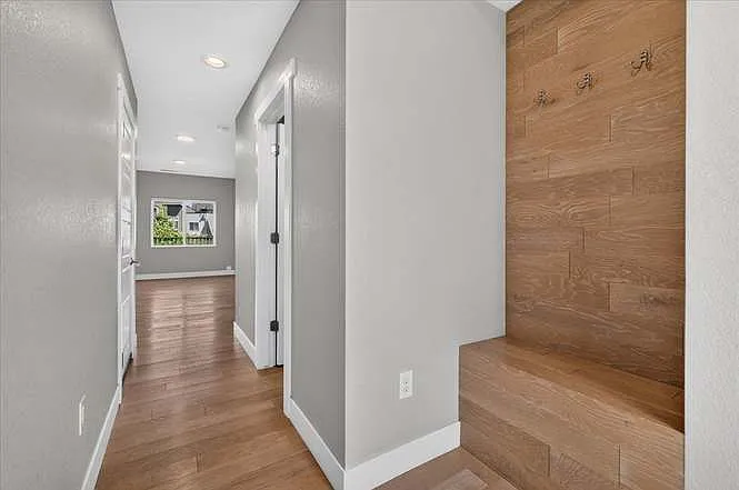 2809 W Parkside Pl — Photo 4