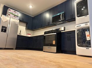 1422 N Harding Ave #1, Chicago, IL 60651