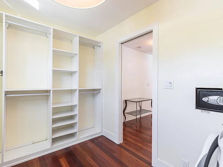 1317 C St — Photo 18