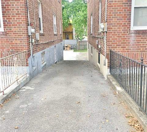 3rd image of 2937 Morgan Ave