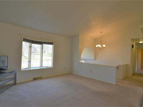 5th image of 2423 Brownfield Dr