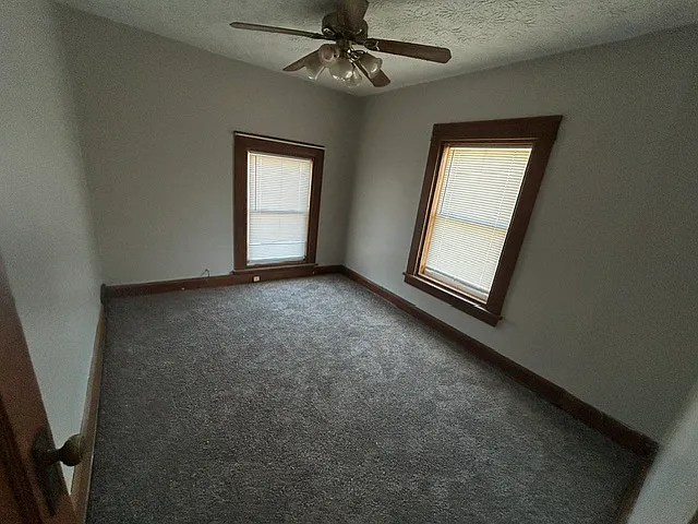 1013 Washington Ave #2 — Photo 4