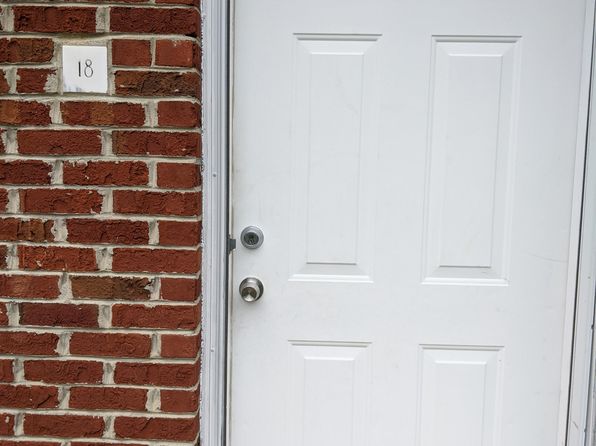 50 Cambridge Dr APT 15