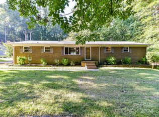 409 Robinson Ave, Matthews, NC 28104
