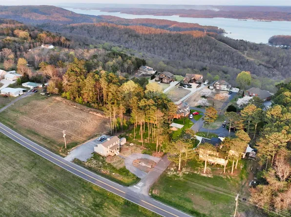 11 Panorama Point Rd, Scottsboro, AL 35769