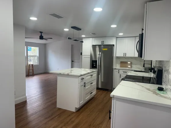 9014 Bayou Dr, Tampa, FL 33635