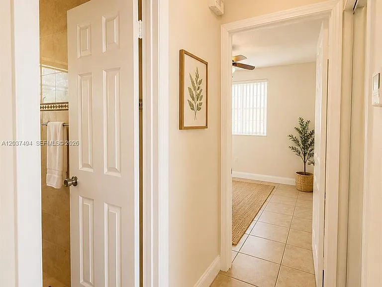2812 NW 55th Ave #2A — Photo 31