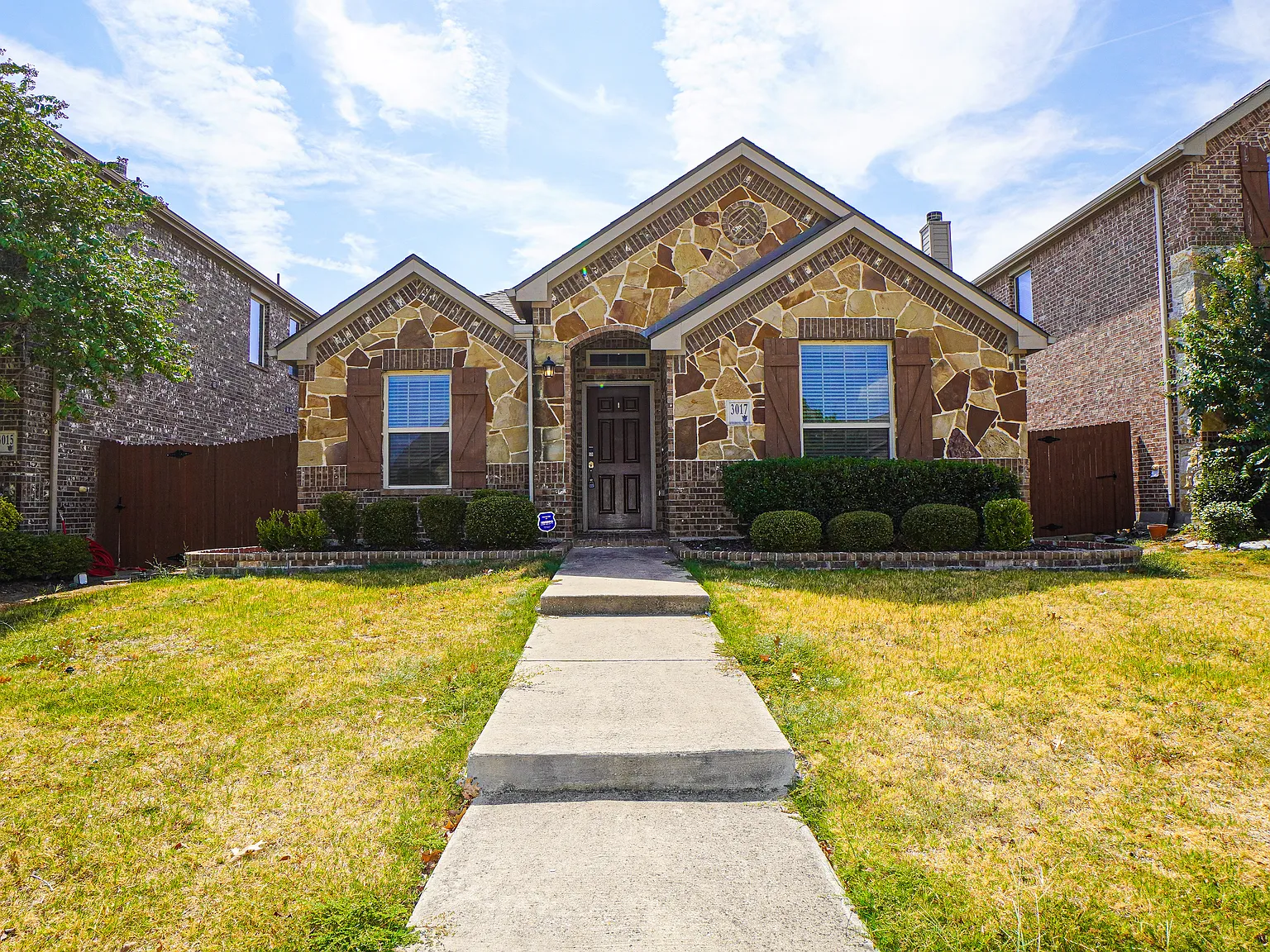 3 bed, 1575 sqft, $2,050 — Photo 1