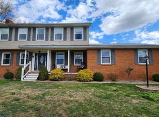 6045 Eastern Hls, Maysville, KY 41056