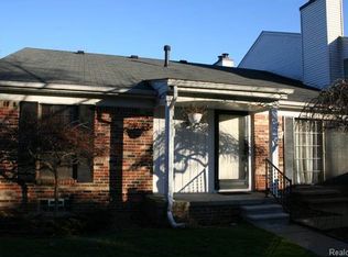 38861 Golfview Dr, Clinton Township, MI 48038