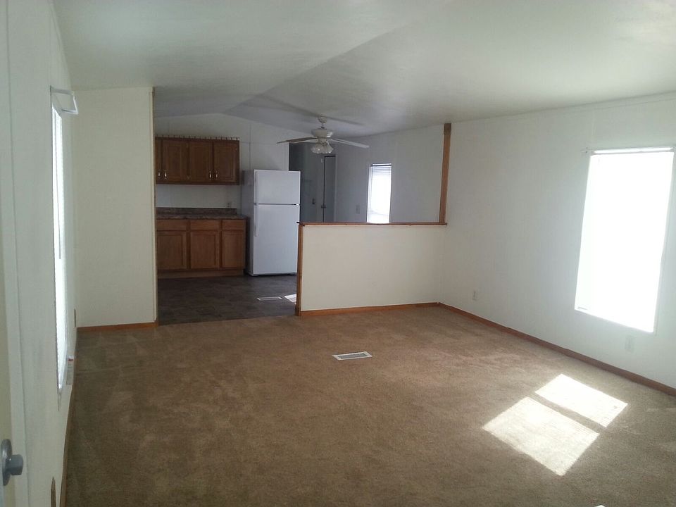 2nd image of 1510 1st Ave Trlr 30