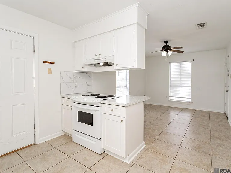 3431 Brightside Dr — Photo 8