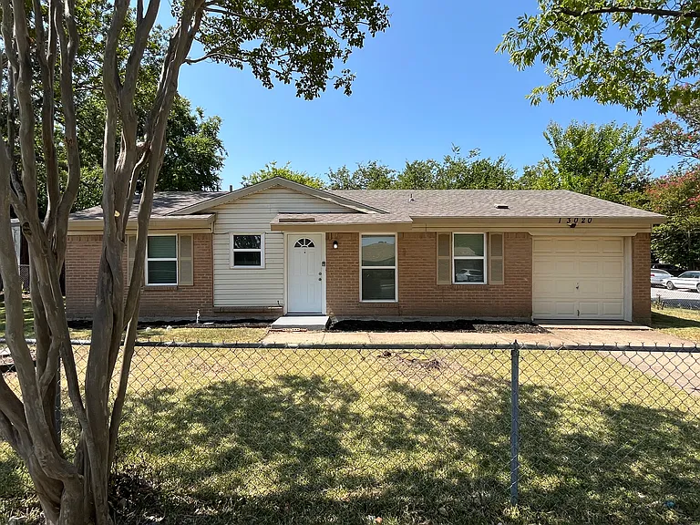 13020 Spring Oaks Dr — Photo 3