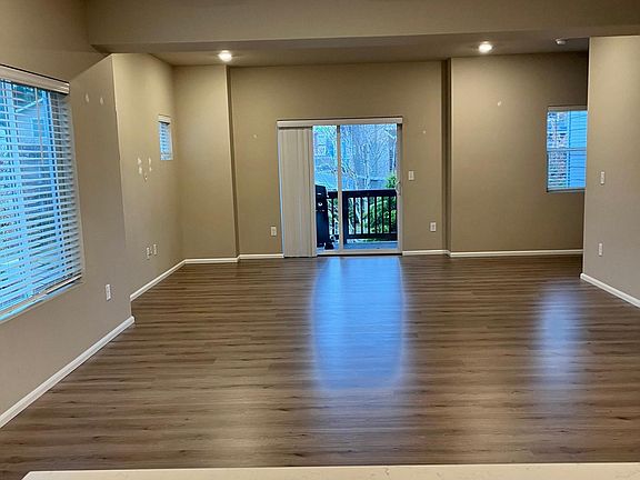 5th image of 17422 118th Avenue Ct E Unit 1
