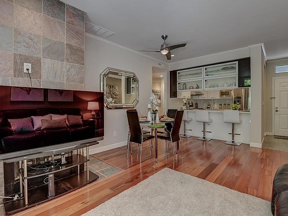 2nd image of 1757 Parkview Green Cir