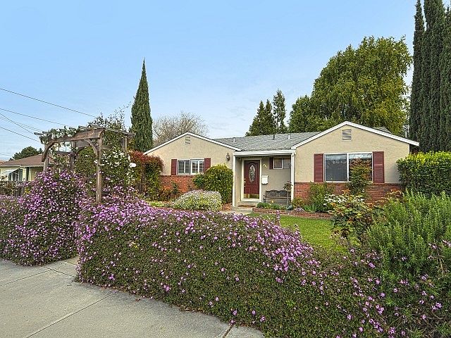 1st image of 754 Jill Ave
