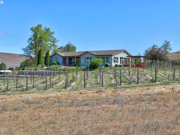 4532 Emerson Loop Rd, The Dalles, OR 97058
